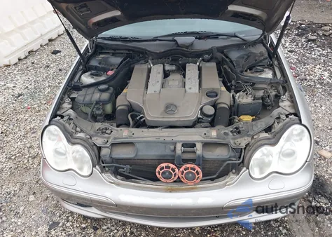 2003 Mercedes-Benz C 32 Amg Kompressor z USA, uszkodzony, nr VIN WDBRF65J03F382539